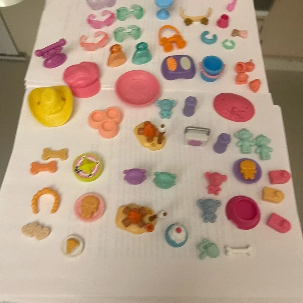 LPS - Littlest Pet Shop Accessories Lot